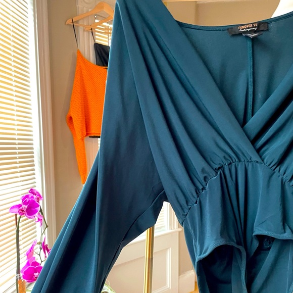 F21 Emerald Green Long Sleeve Low Cut Bodysuit - Picture 2 of 4